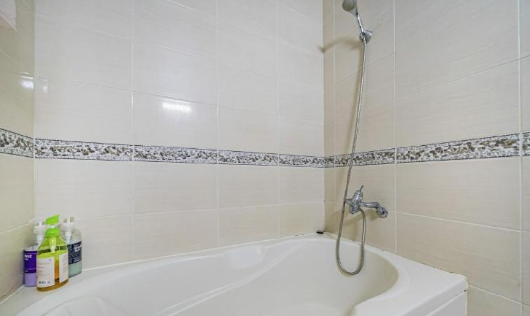 A hotel located in the commercial center of Yeon-dong, Jeju City