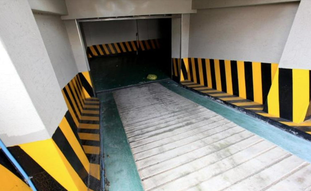 A hotel located in the commercial center of Yeon-dong, Jeju City