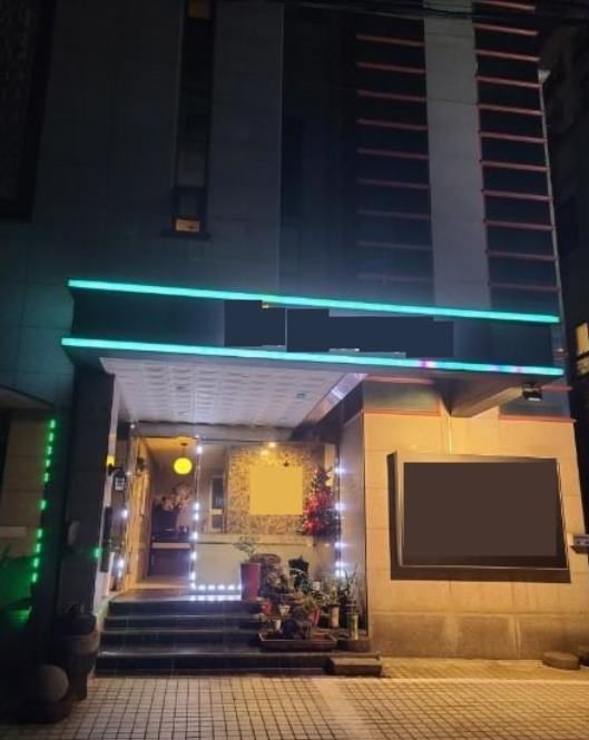 Hotel in the Yeon-dong commercial district