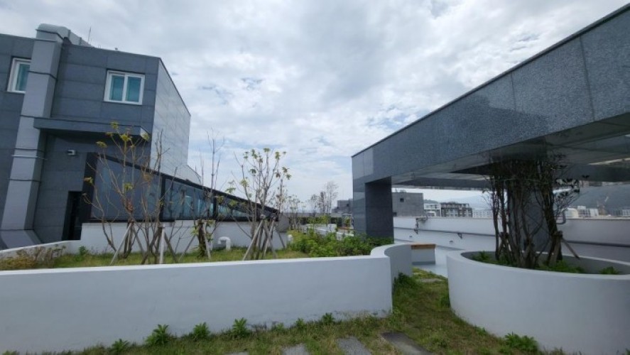 Newly Built Lifestyle Residence, 235 Units