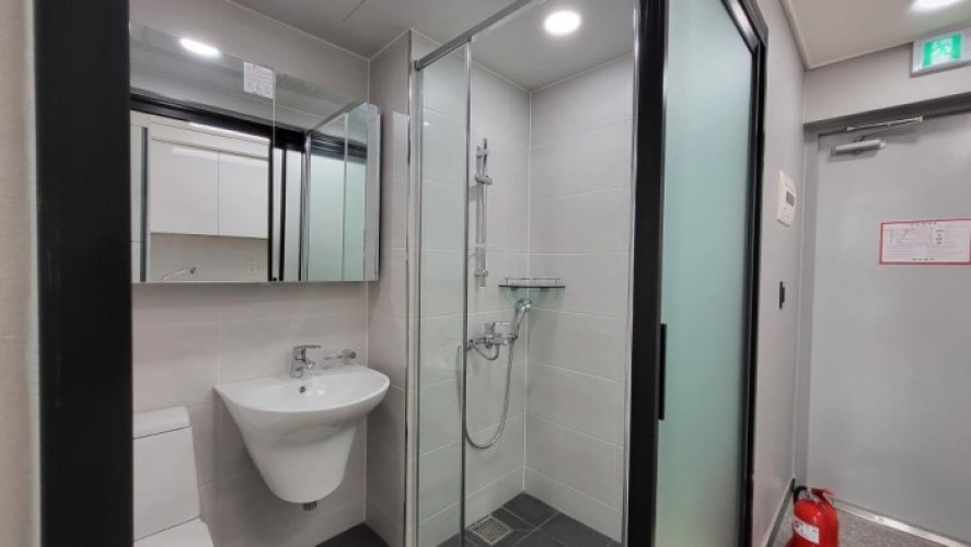 Newly Built Lifestyle Residence, 235 Units