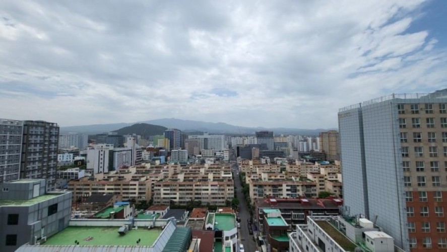 Newly Built Lifestyle Residence, 235 Units