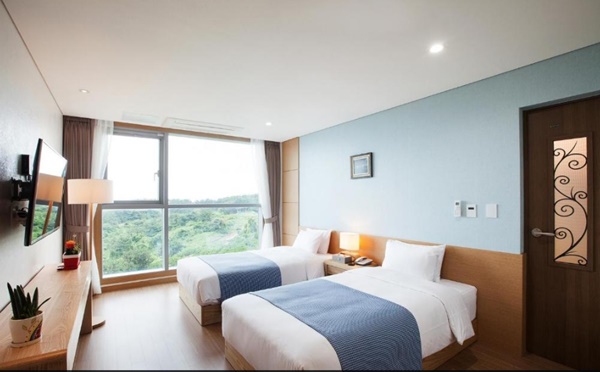https://koreaf5.com/real_estate/prime-jungmun-location-%e2%94%82-83-key-view-hotel-offered-at-a-discounted-price/