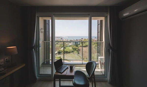 52-Key Freehold Ocean-View Hotel │ Entire Property Sale with Infinity Pool, Aewol Jeju