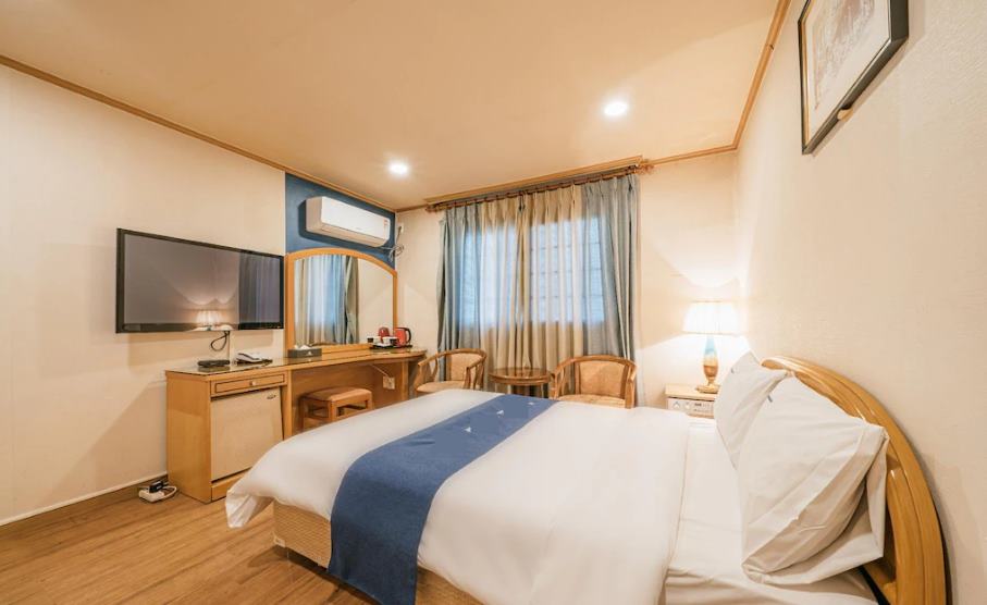 27-Room Hotel for Sale (Whole Property) in Nohyeong-dong, Jeju