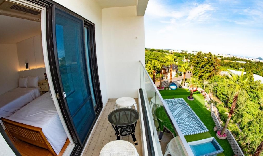 For Sale: 21-Room Hotel in Seogwipo, Jeju Featuring Outdoor Swimming Pool, BBQ Area & Rooftop Amenities