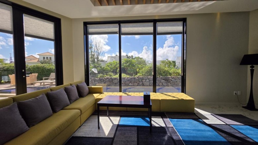 Exclusive Oceanfront Hotel & Infinity Pool Villa Development for Sale in Jeju