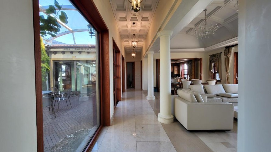 Distressed Sale: Spacious Free-Standing Residence within Jeju arden Hill Resort