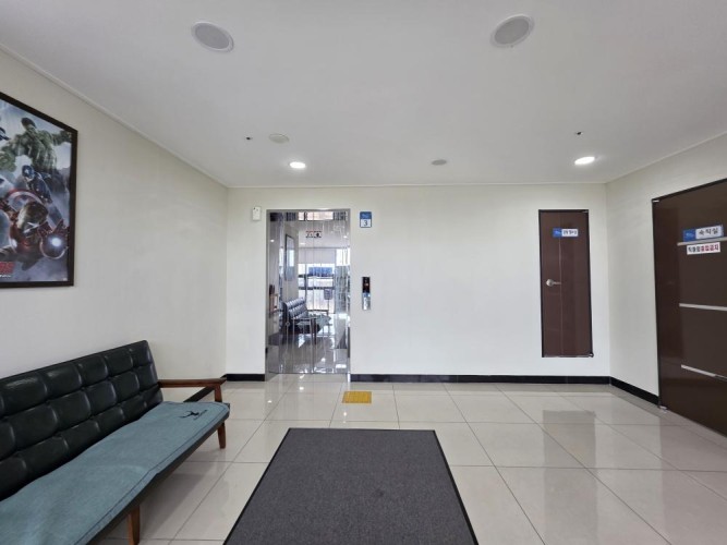 24-Unit Standalone Pension Resort with Swimming Pool, Aewol, Jeju – Entire Property Sale