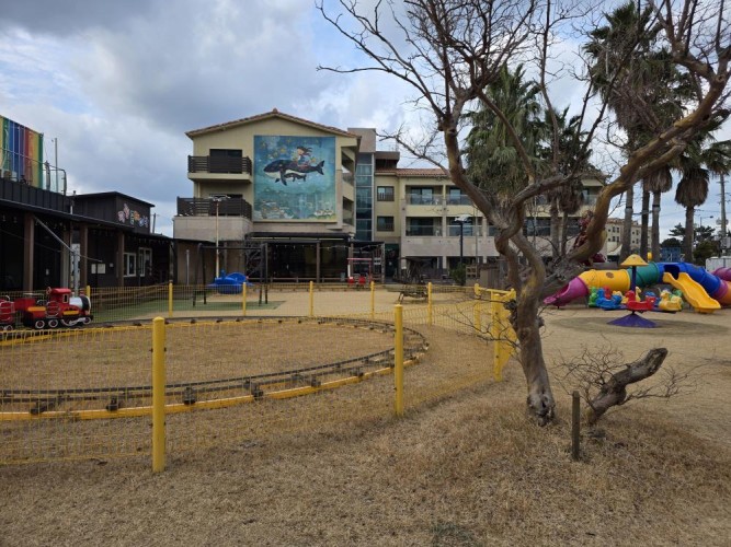 24-Unit Standalone Pension Resort with Swimming Pool, Aewol, Jeju – Entire Property Sale
