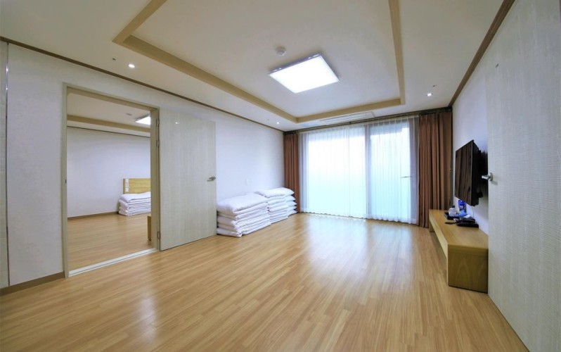 27-Key All-Ocean-View Hotel Near Ihoteu Beach, Jeju
