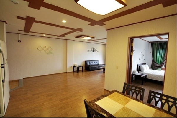 17-Room Oceanfront Pension for Sale in Seogwipo, Jeju