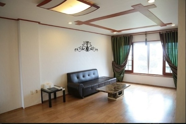 17-Room Oceanfront Pension for Sale in Seogwipo, Jeju