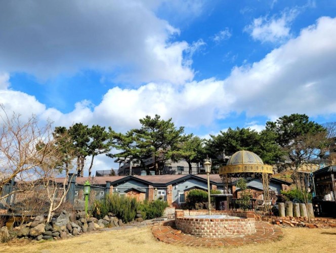 Pension for Sale Near Jeju International Airport — Prime Accessibility Asset